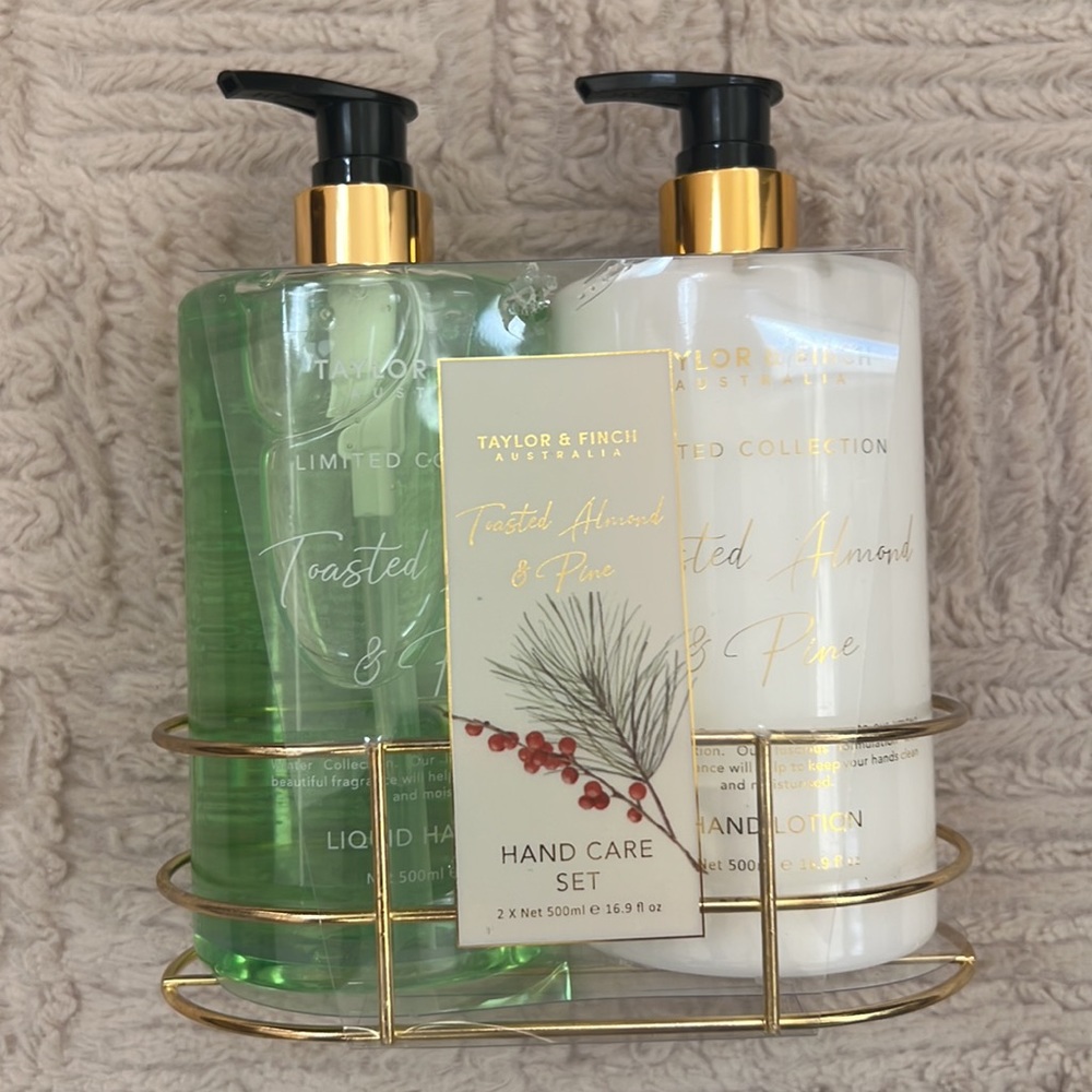Taylor & Finch Australia Toasted Almond & Pine Ltd collection Hand Care Set -New